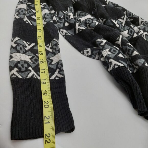 Mossimo Womens Cardigan Size Large Aztec Knit Black White Sweater READ - Picture 6 of 8